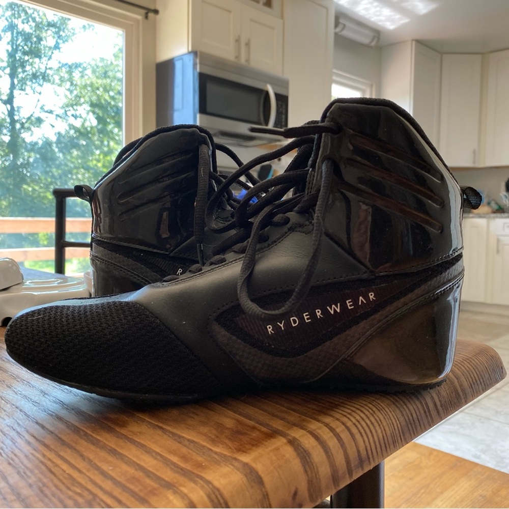 Ryderwear squat shoes